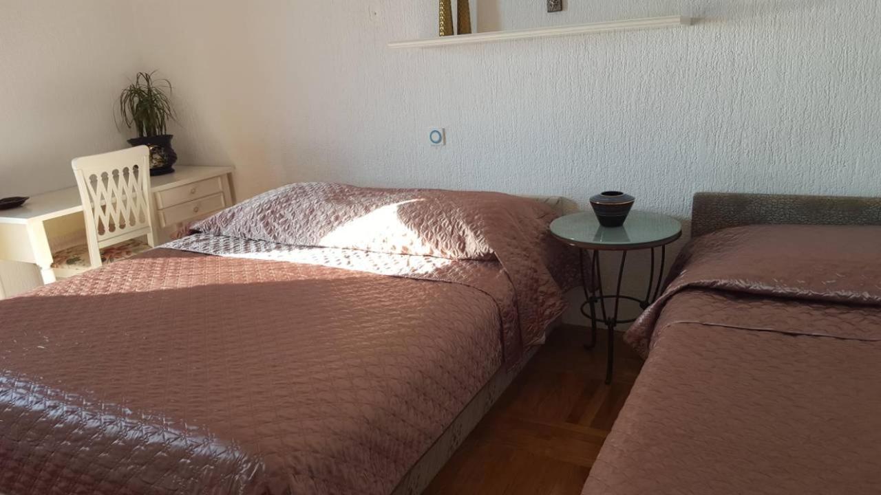 Apartment Sara Pirovac Eksteriør billede